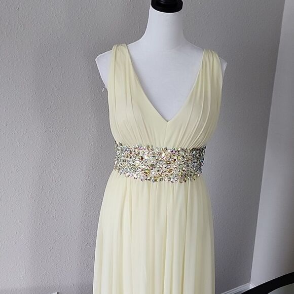 My Michelle Yellow Maxi Dress - Picture 4 of 16